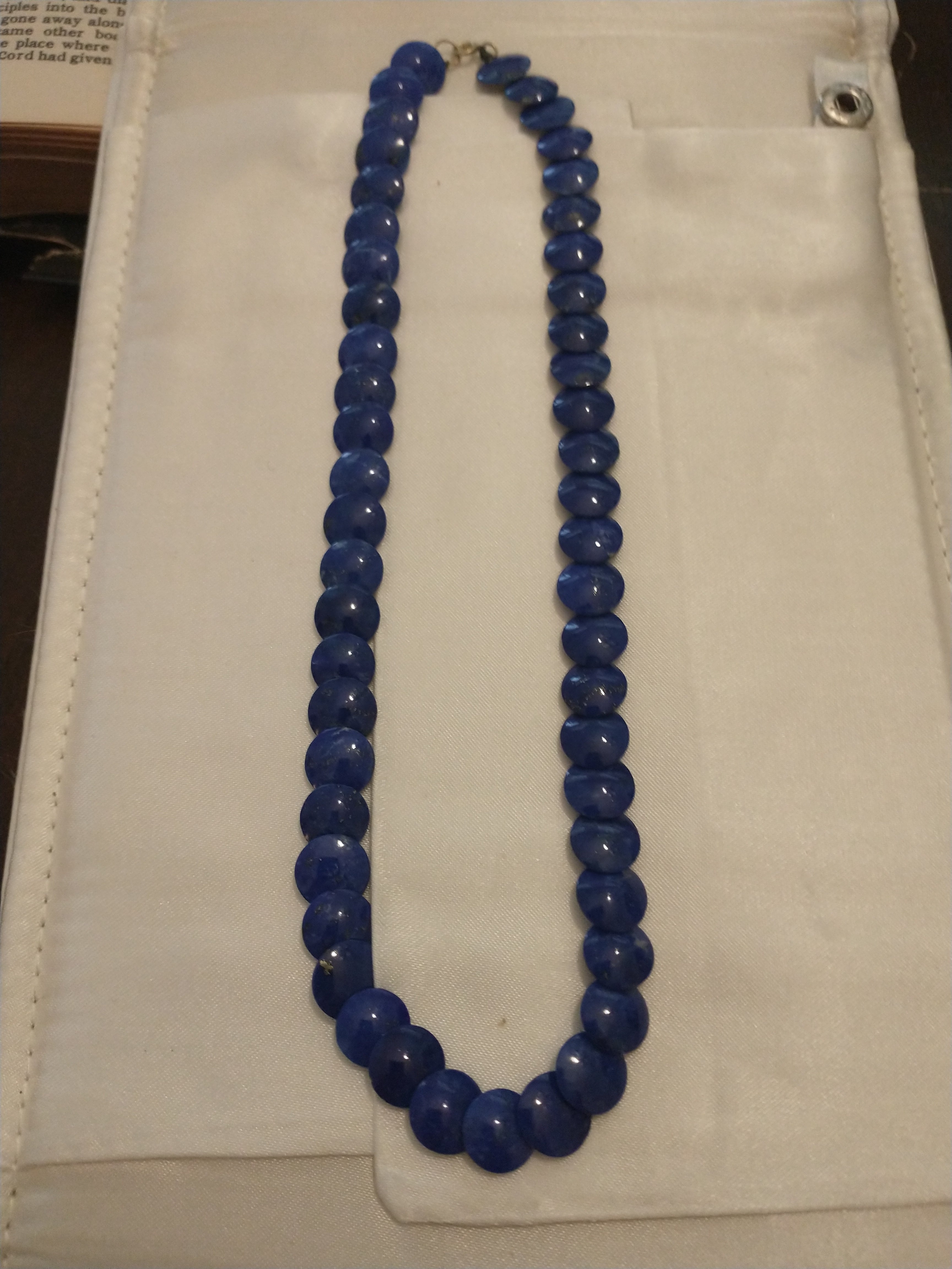 16" 9mm Deep Sea Blue Lapis Disc shaped bead choker. Pre-owned