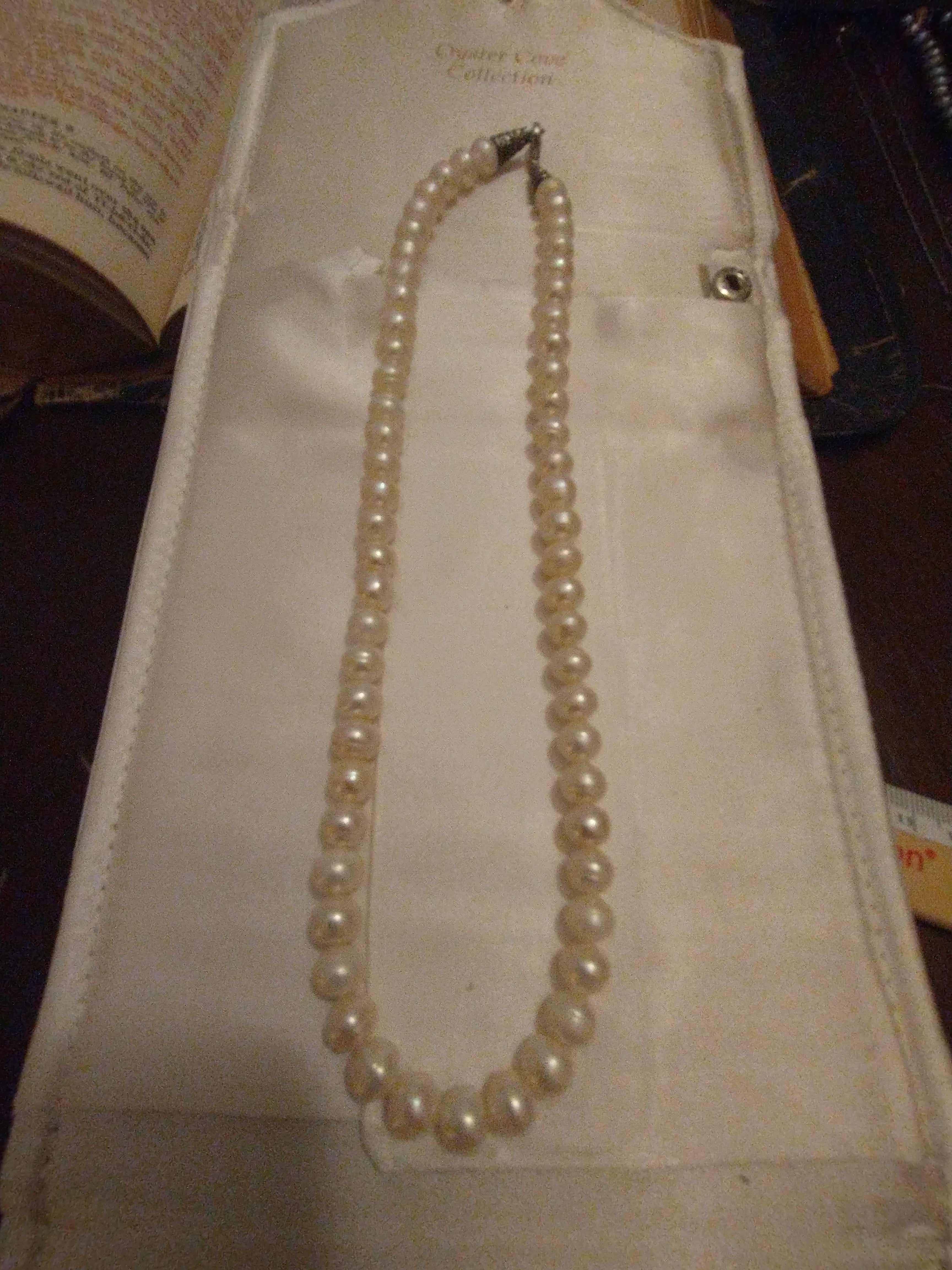 17" 6mm Baroque Freshwater Pearl Necklace with Silver plated lobster claw clasp. Pre-owned. SOLD AS IS ~ NO REFUNDS OR EXCHANGES.